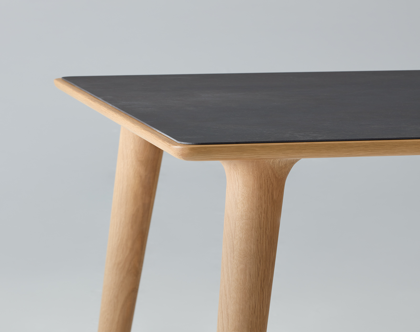 AMLYS | 新商品のご案内「BRIDGE LAMINAM DINING TABLE 150